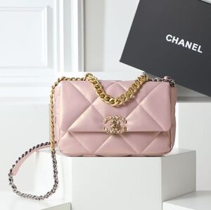 <AUTHENTIC>CHANEL bag